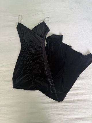 Vestido negro tirantes brillantes
