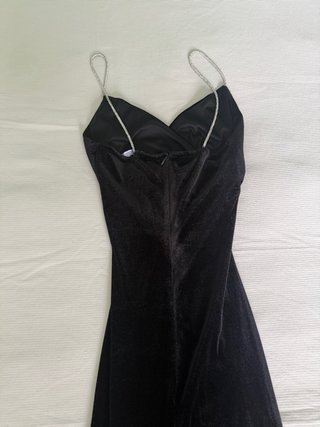 Vestido negro tirantes brillantes