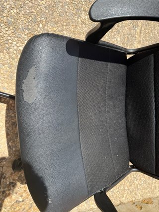 Silla de oficina negra