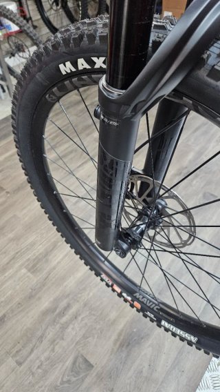 Mondraker Crafty Carbon R 2026