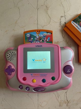 Consola Vtech V.Smile Pocket Rosa + Juegos