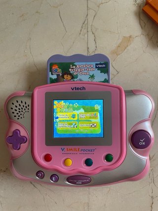 Consola Vtech V.Smile Pocket Rosa + Juegos