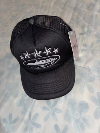 Gorra Corteiz Negra Estrellas