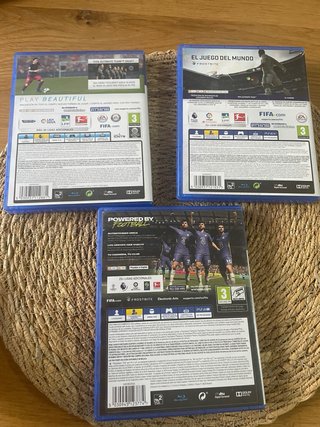 Lote 3 Giochi PS4 FIFA 16, 18, 22