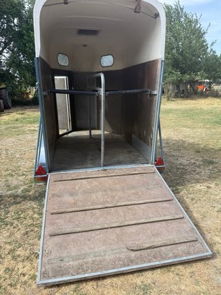 Remolque caballos ATEC