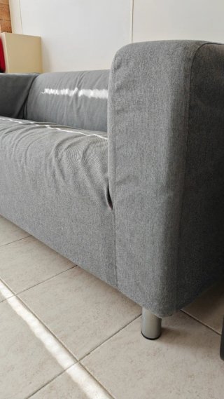 Sofá 2 plazas gris tela