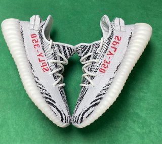 Adidas Yeezy Boost 350 V2 Zebra