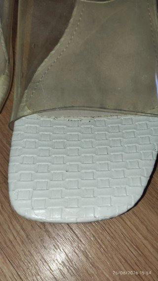 Sandalias transparentes SZNX & BAOLIDA talla 40