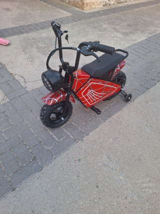 Moto infantil Spider-Man