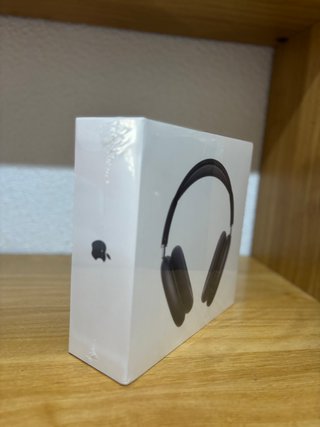 Apple AirPods Max Space Gray