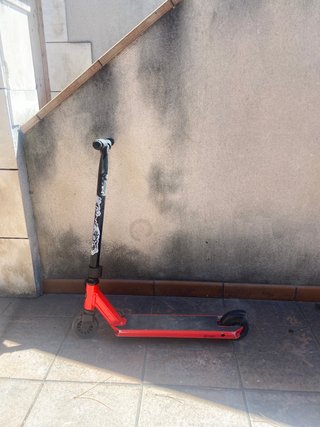 Patinete infantil rojo