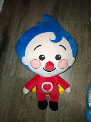 Peluche Plim Plim canta canciones