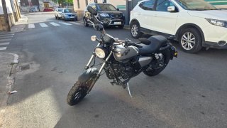 Keeway K-Light 125 - Moto Cruiser Negra/Plateada