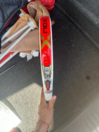 Pala de pádel NOX AT Genius