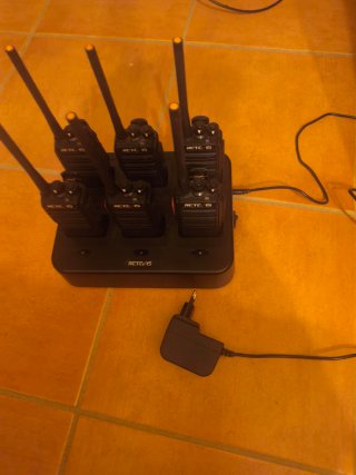 Cargador Base 6 Radios Retevis