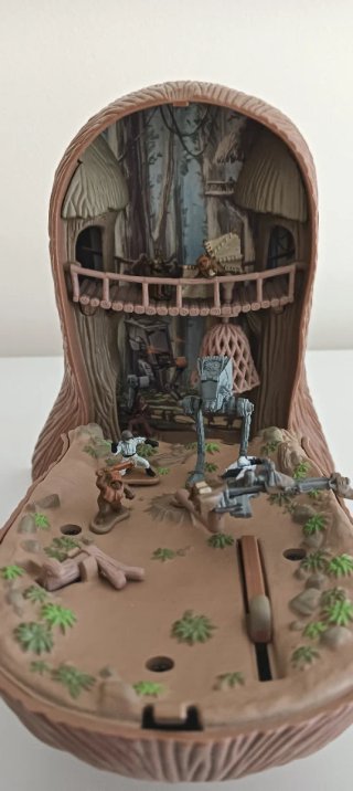 Micro Machines Star Wars Chewbacca Playset 1995