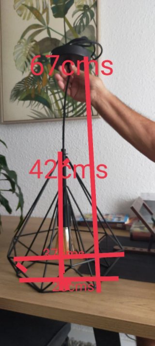 Lampara techo con forma piramidal