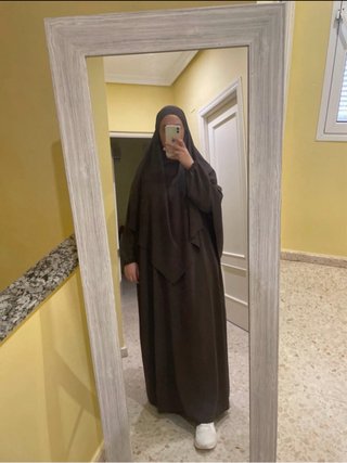 Conjunto Abaya Jazz Marrón Oscuro + Khimar