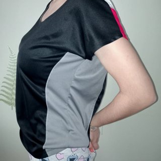 Camiseta deportiva manga corta multicolor