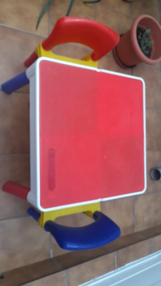 Mesa y 2 Sillas Niños