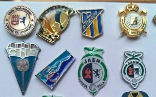 Lote de 8 Pins Deportivos OFICIALES Variados