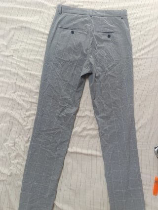 Pantalón de vestir H&M cuadros gris hombre