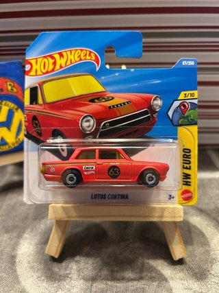 Hot Wheels Lotus Cortina