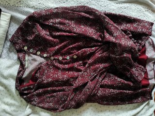 Top negro con volantes talla XS
