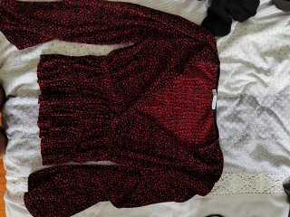 Top negro con volantes talla XS