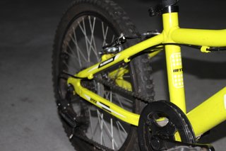 Bicicleta B-PRO 20" en muy buen estado
