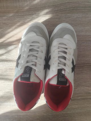 Zapatillas Munich Beige y Blancas