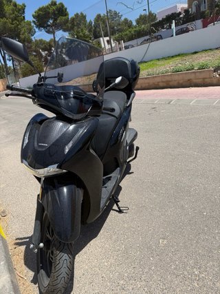Honda SH 350i Negra - Maxi Scooter Automática
