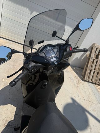 Honda SH 350i Negra - Maxi Scooter Automática