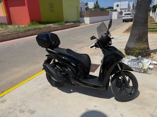 Honda SH 350i Negra - Maxi Scooter Automática