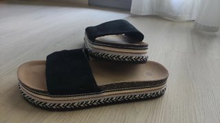 NUEVAS. Sandalias negras plataforma