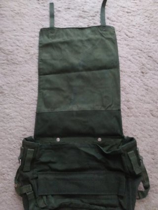 Bolso mochila verde militar