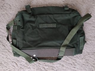 Bolso mochila verde militar