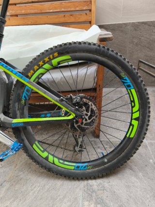 Mondraker Dune RR full carbono