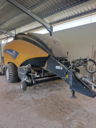 Empacadora New Holland Bigbaler 890