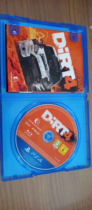 Juegos PS4: LEGO Jurassic World y DiRT 4