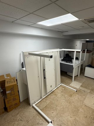 Conjunto mobiliario oficina con cajonera y silla