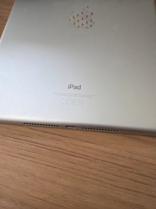 iPad 6ª Gen 32GB Plata