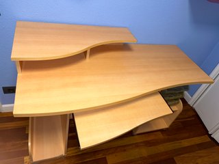 Escritorio madera con bandeja