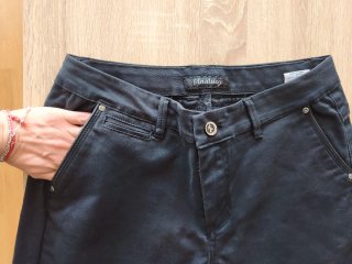 Pantalón negro talla 44