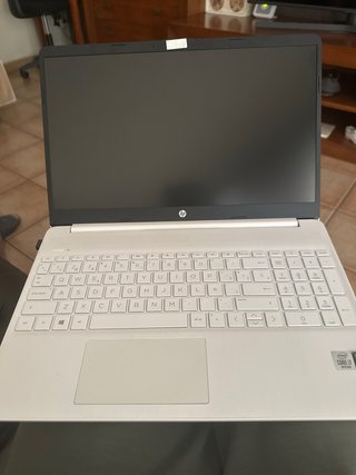 Portátil HP Plata y Blanco