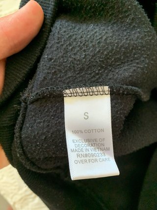 Sudadera Essentials Negra
