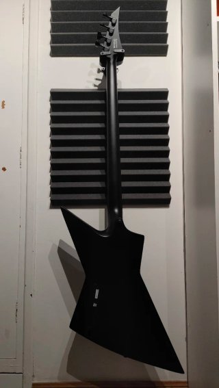 Solar E2.4C Baritone - Bajo Eléctrico