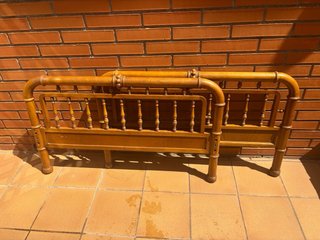 2 Cabeceros y pies de cama de madera