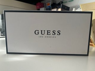 Monedero Guess Dorado y Amarillo