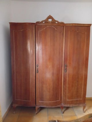 Dormitorio antiguo de madera año 1961